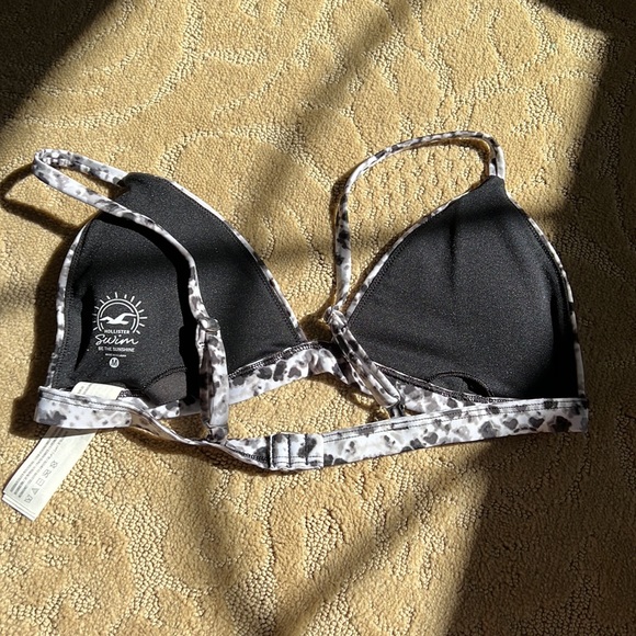 Hollister Bikini Top - Picture 2 of 3